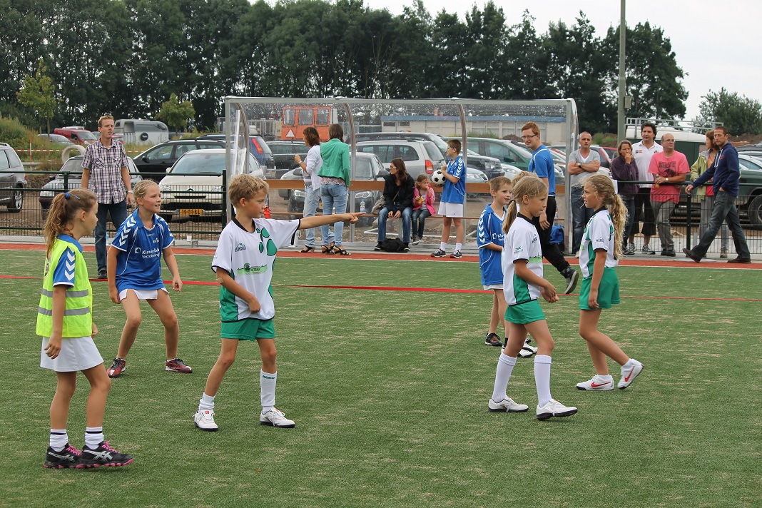 Oefenwedstrijd E2 Almkerk 138.JPG